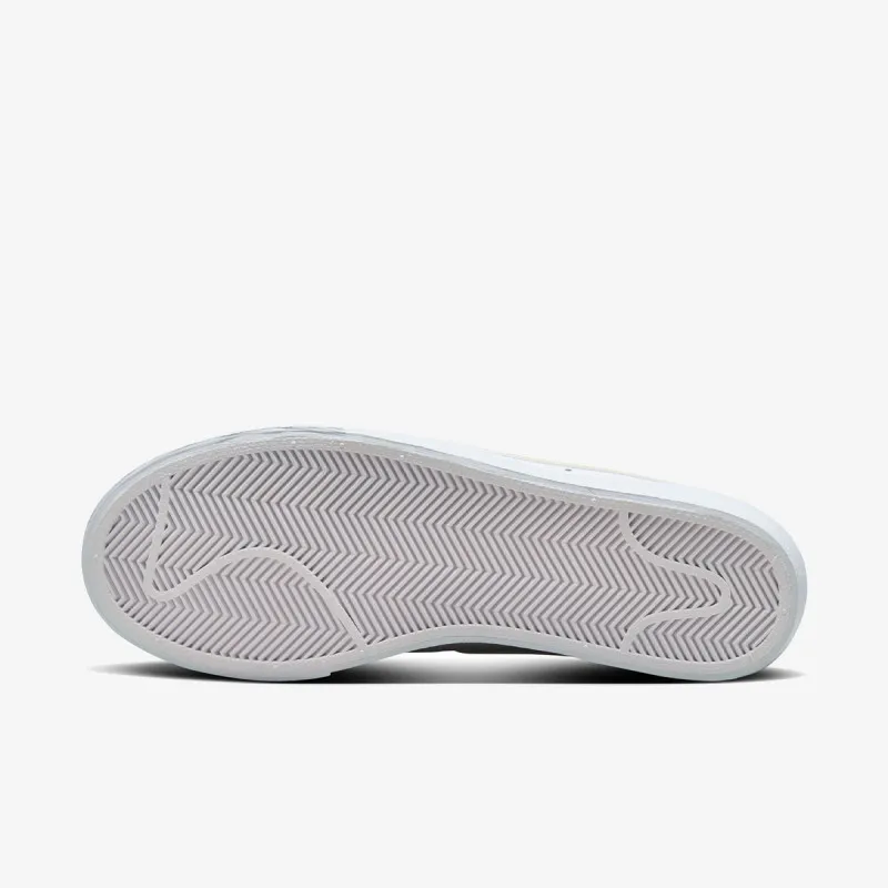 Nike Blazer Low Platform 