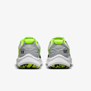 Nike Star Runner 3 Play 