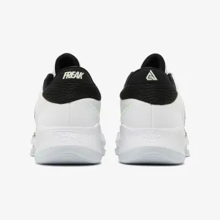 Nike ZOOM FREAK 4 
