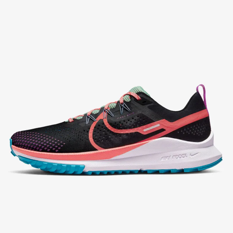 Nike Pegasus Trail 4 