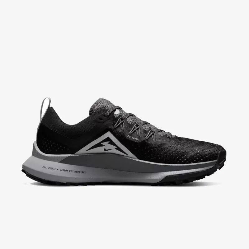 Nike React Pegasus Trail 4 