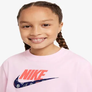 Nike Sportswear 