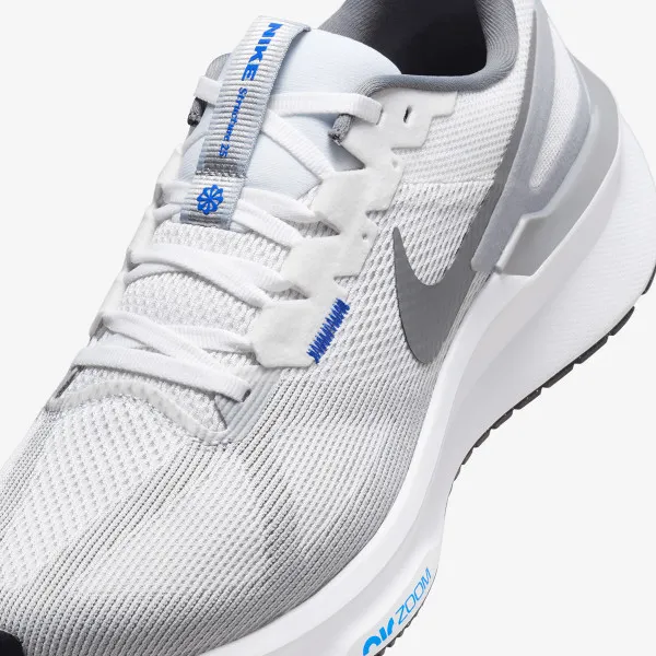Nike Structure 25 