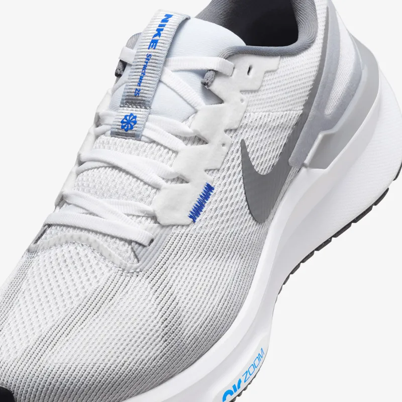 Nike Structure 25 