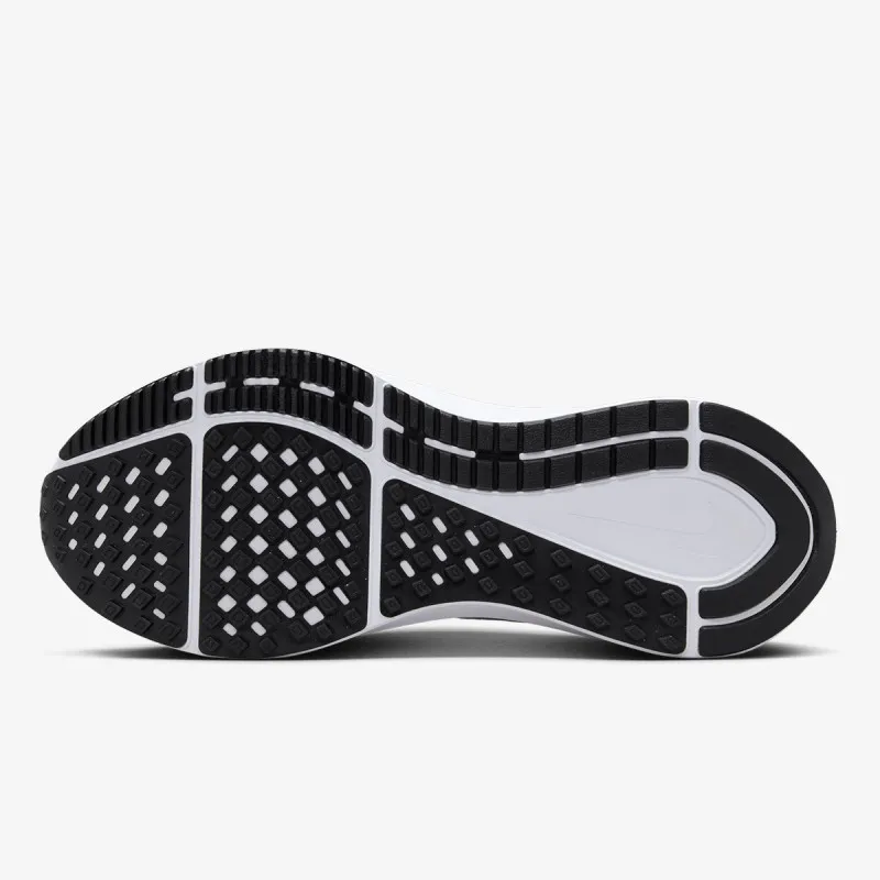 Nike Structure 25 