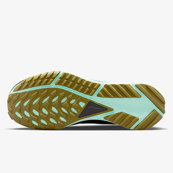 NIKE TENISICE React Pegasus Trail 4 GORE-TEX 