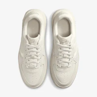 Nike Air Force 1 PLT. 