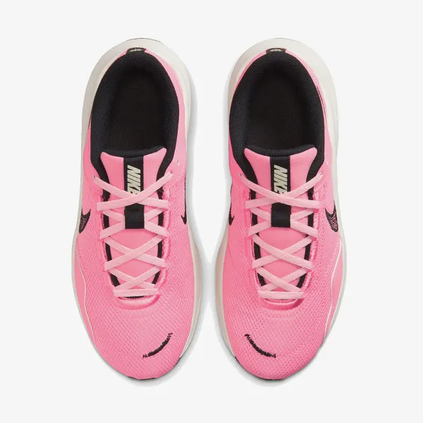 Nike Legend Essential 3 Next Nature 
