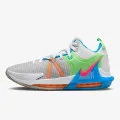 Nike LEBRON WITNESS VII 