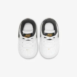 Nike Force 1 LV8 