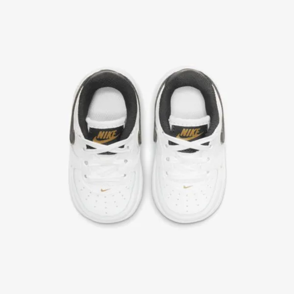 Nike Force 1 LV8 