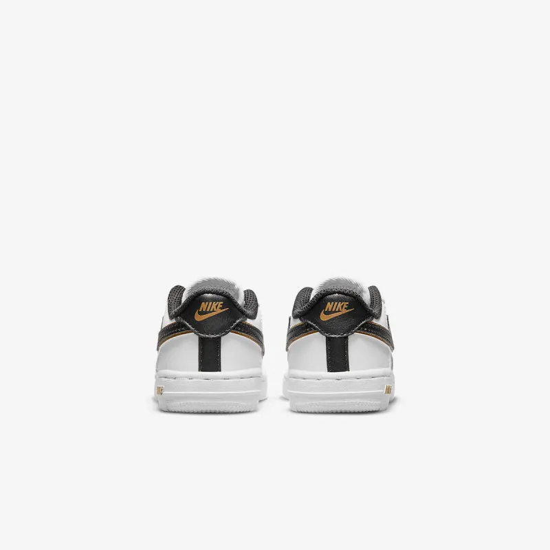 Nike Force 1 LV8 