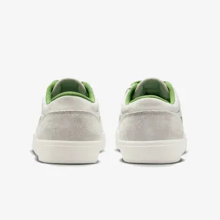Nike Chron 2 