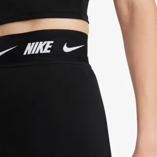 Nike Sportswear Club 