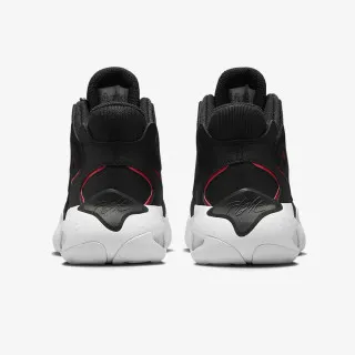 Nike Jordan Max Aura 4 