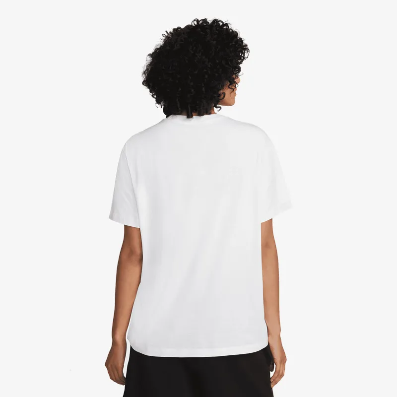 Nike Sportswear Essentials 