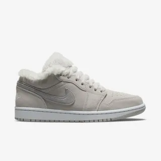 Nike WMNS AIR JORDAN 1 LOW SE V2 