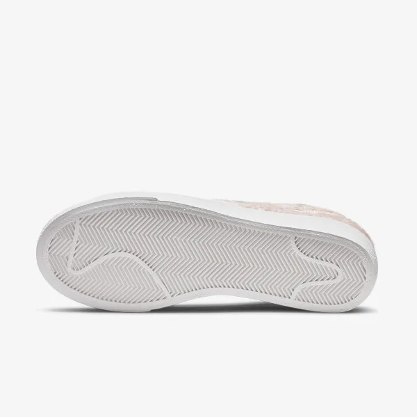 Nike WMNS BLAZER LOW PLATFORM 