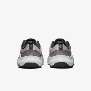 Nike Legend Essential 3 Premium 