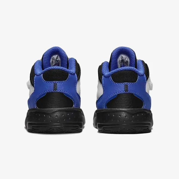 NIKE TENISICE Jordan Max Aura 4 