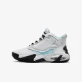 Nike Jordan Max Aura 4 