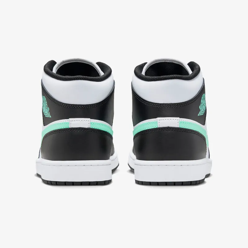 Nike AIR JORDAN 1 MID 