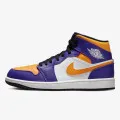 Nike AIR JORDAN 1 MID 