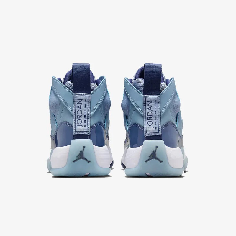 Nike WMNS JUMPMAN TWO TREY 
