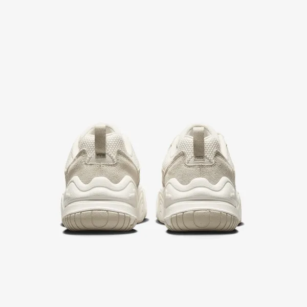 NIKE TENISICE Tech Hera 