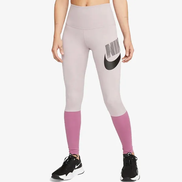 Nike Sportswear 