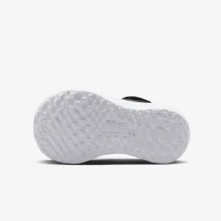 Nike Revolution 6 Next Nature 