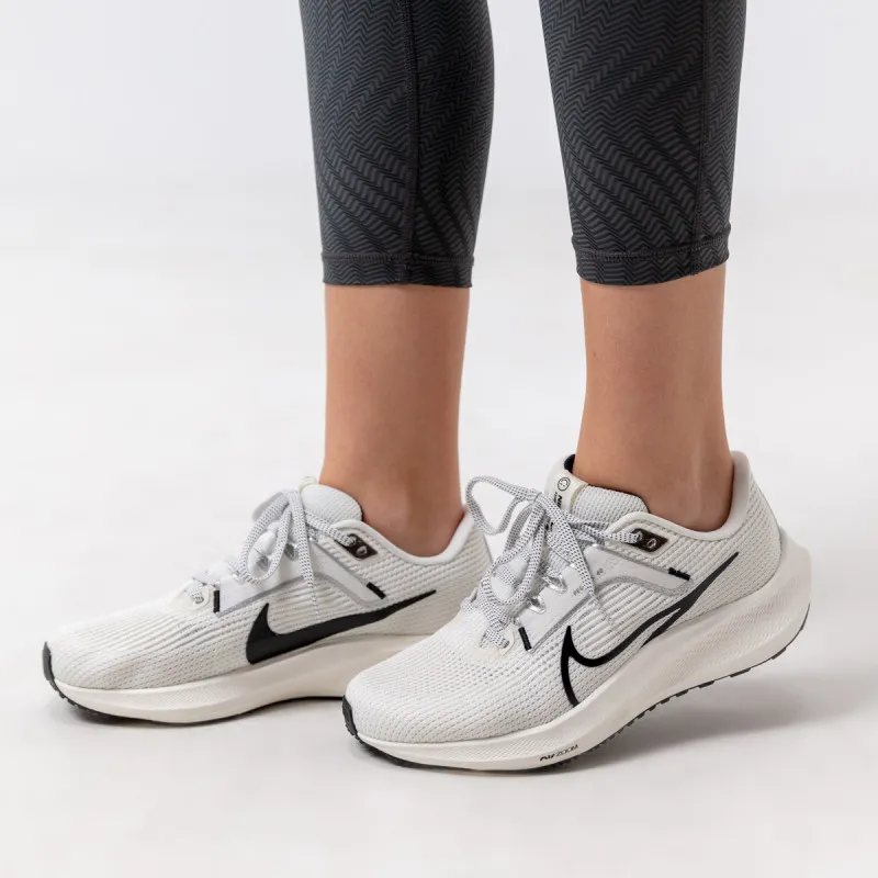 Nike AIR ZOOM PEGASUS 40 