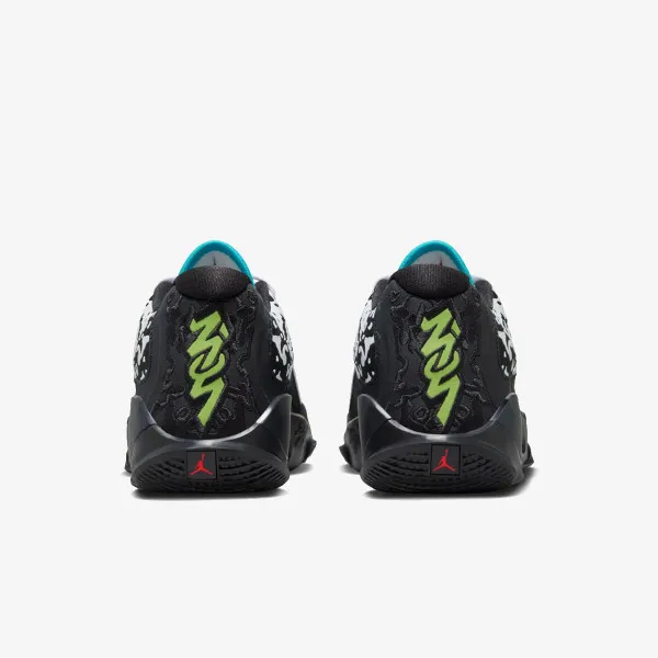Nike Zion 3 