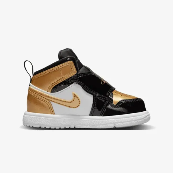NIKE TENISICE SKY JORDAN 1 