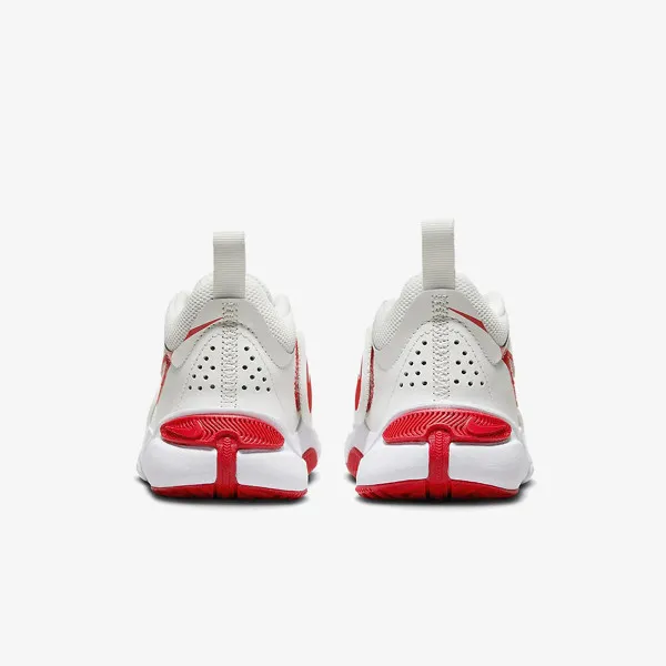NIKE TENISICE Team Hustle D 11 