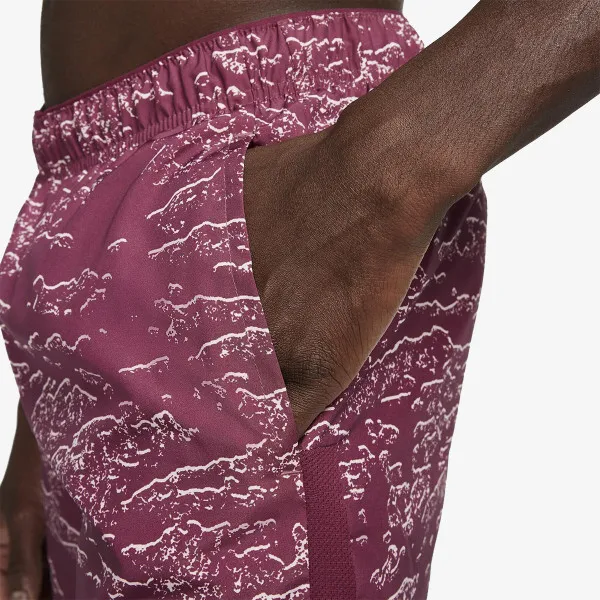 NIKE KRATKE HLAČE Dri-FIT Run Division Challenger 