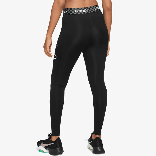 NIKE TAJICE Pro 