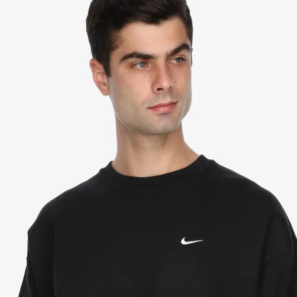 Nike Solo Swoosh 
