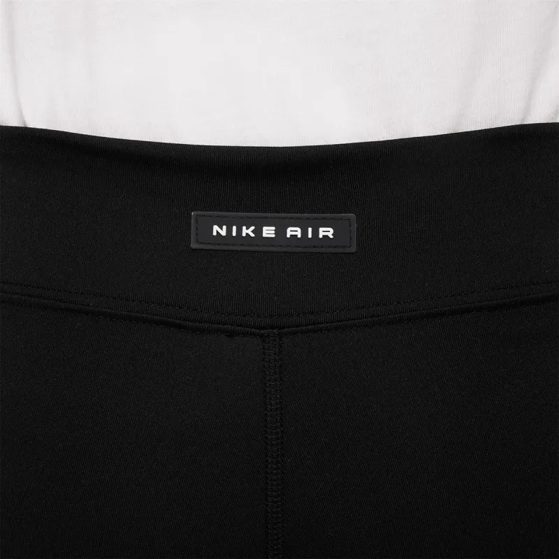 Nike Air Essential 