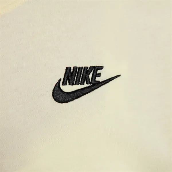 Nike Sportswear Club Essential 