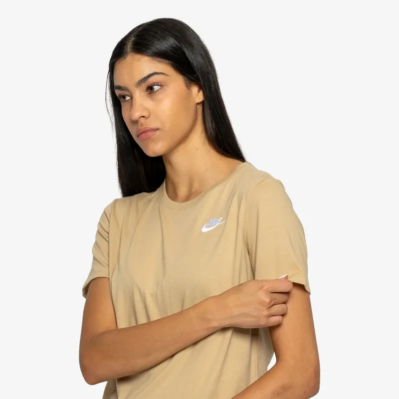 Nike Sportswear Club 