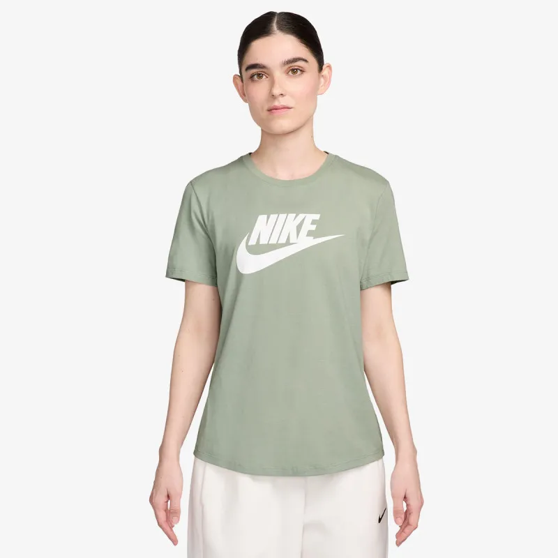 Nike Sportswear Club 