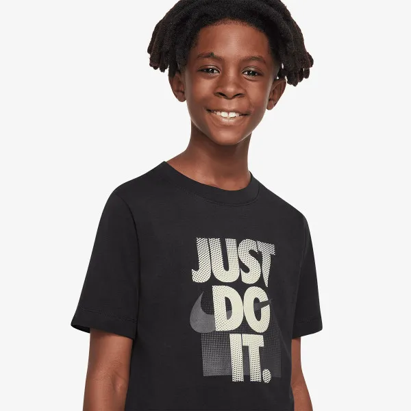 NIKE T-SHIRT Sportswear 