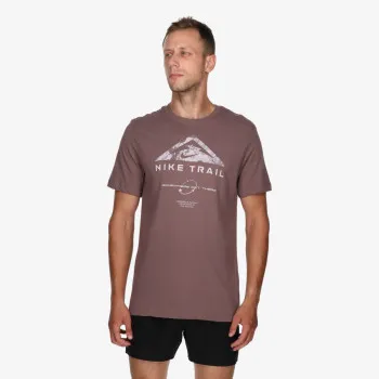 NIKE T-SHIRT Sportswear 