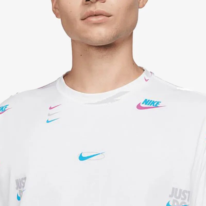 Nike Sportswear 