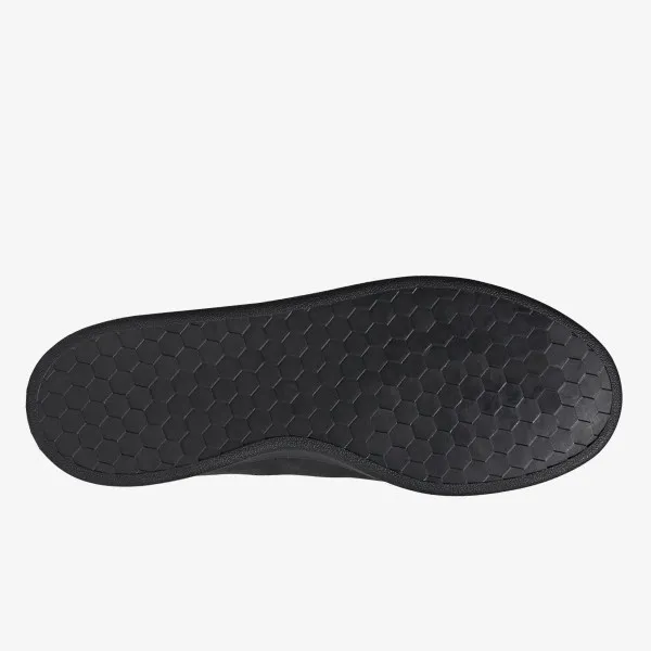 adidas ADVANTAGE BASE 