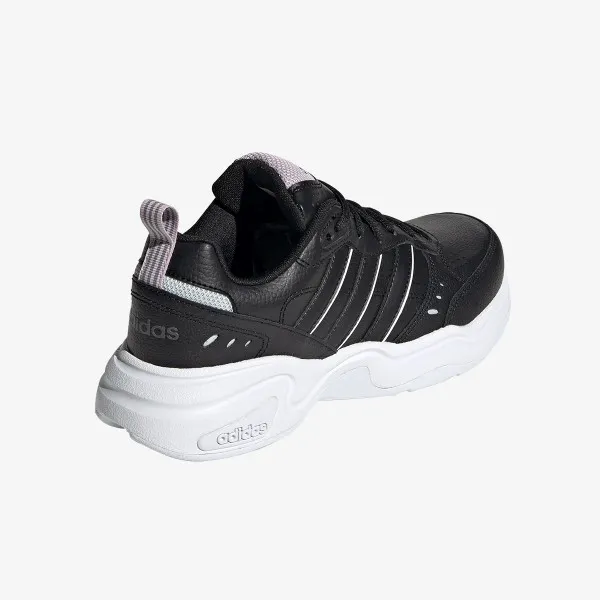 adidas STRUTTER 