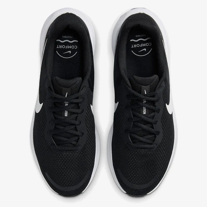 Nike Revolution 7 