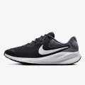 Nike Revolution 7 