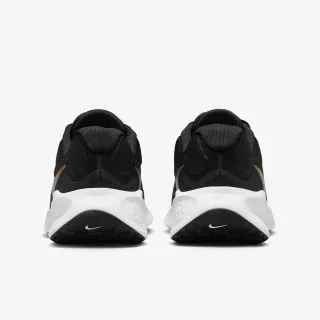 Nike Revolution 7 